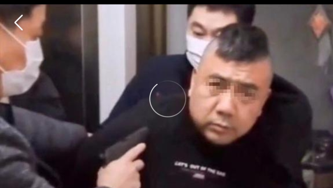 一本圣经怎么能掩盖躁动的灵魂,苟活28年的麻某钢究竟在想什么?