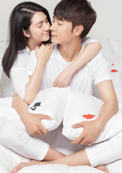 潍坊自媒体联盟#洪欣大张丹峰十岁,这段感情本来就会让女人没有安全