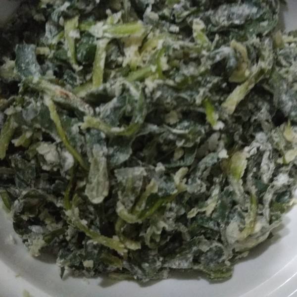这种"野菜"做蒸菜最美味,城里人专门跑农村挖,出了正月就没了