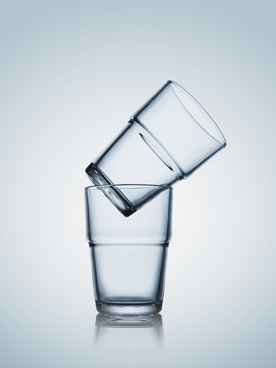 pc材质水杯安全解析:聚碳酸酯耐热,透明,坚固,但避免加热和长时间暴露