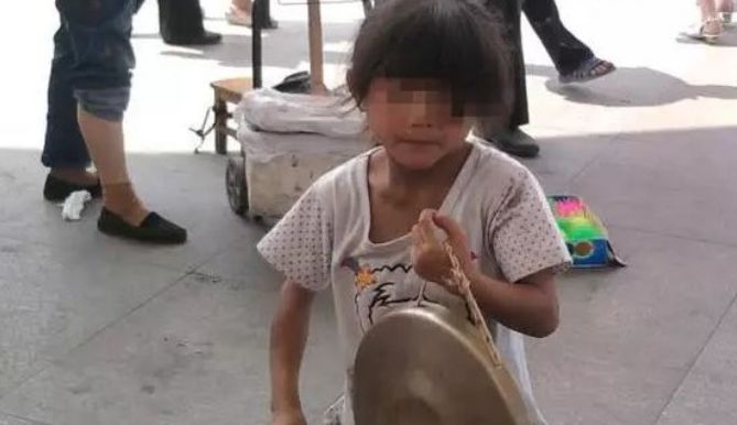 太可恨了!眼球被挖,多处器官坏死……被拐孩子究竟经历了什么?