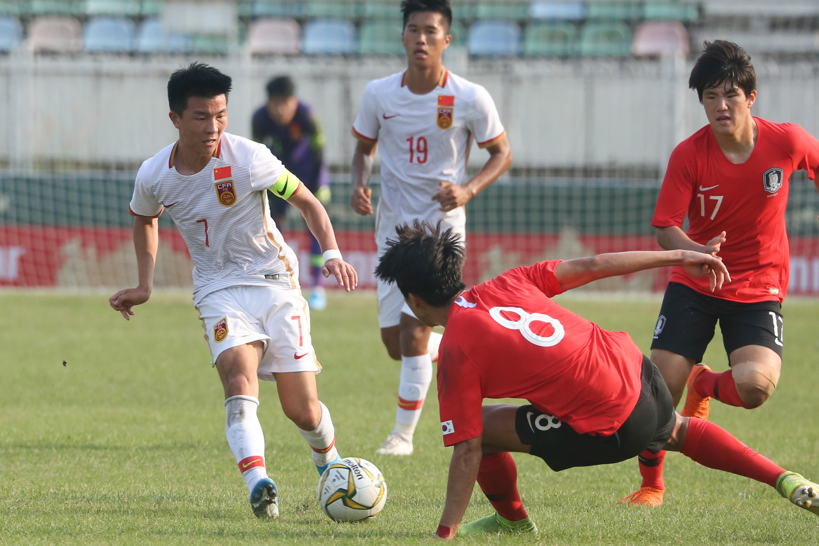 足球——u19亚青赛预选赛:中国负于韩国