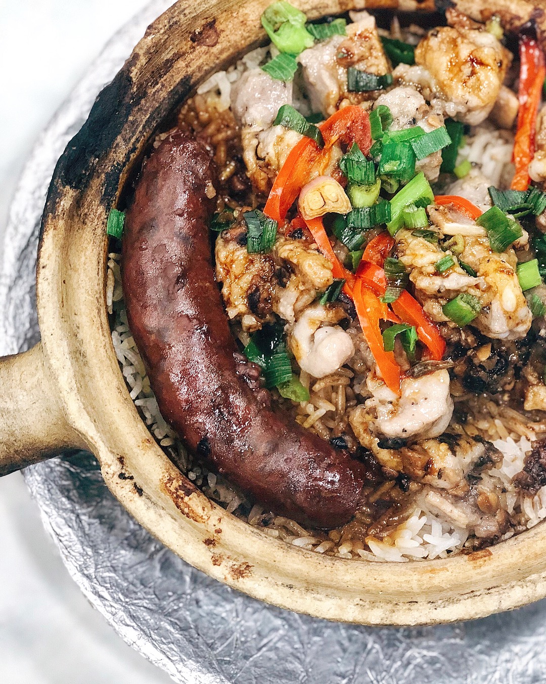香港人气火焰玫瑰肥牛煲仔饭这家茶餐厅有九龙最好吃的煲仔饭底