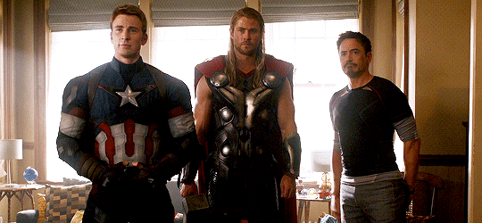 《复仇者联盟4》三巨头现身!初代雷神钢铁侠美国队长谢幕之战