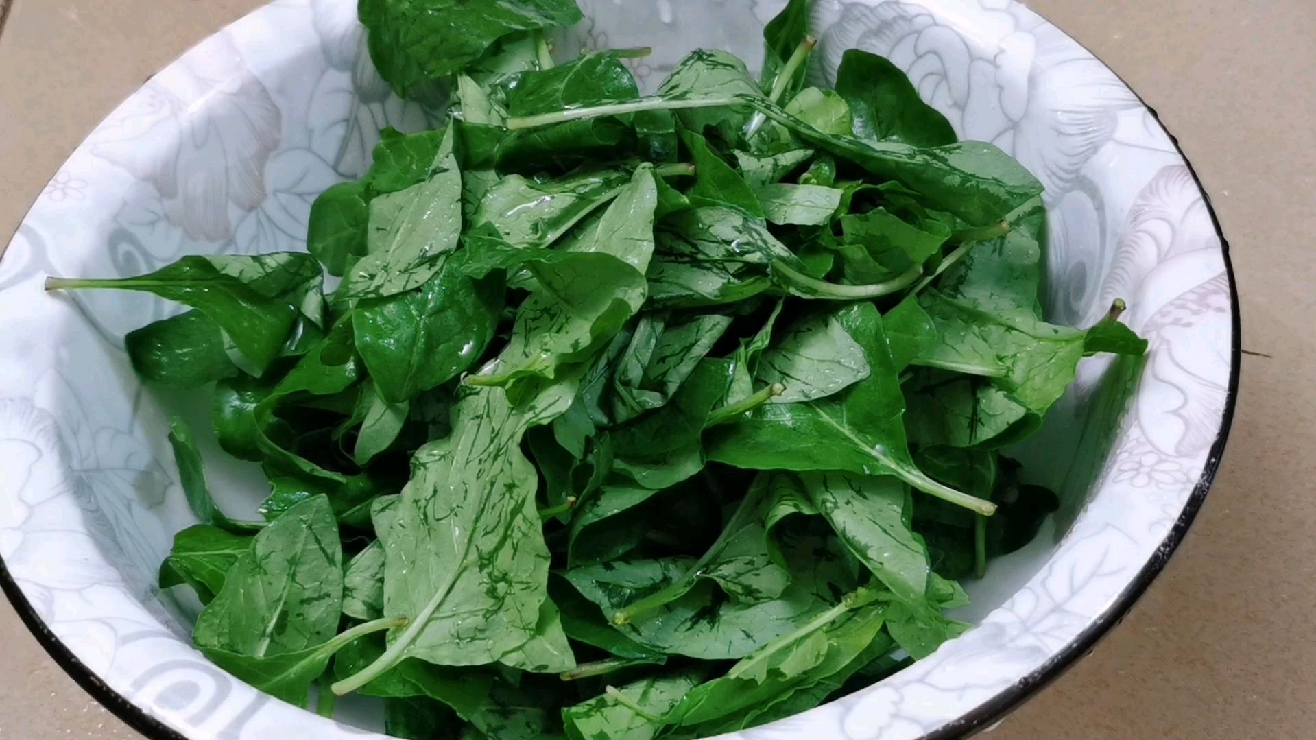 这菜不管多贵,也要买给孩子吃,营养丰富味道好,南方人最爱