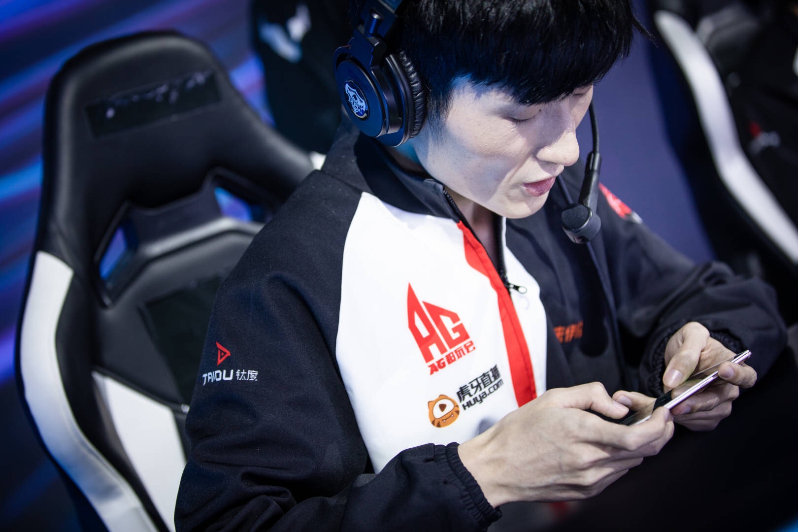 ag超玩会又有新动作,老将vv连发"招募令",向kpl做最后的冲锋