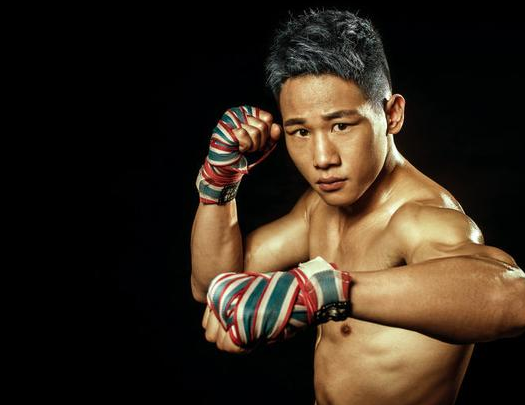 勇士的荣耀:荣耀五虎之"泰拳小侯爷"邓泽奇,攻击力势如雷霆!