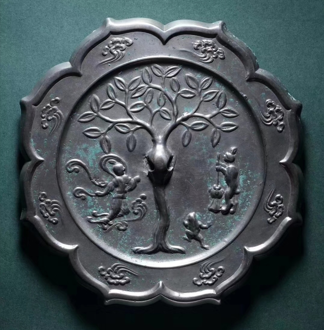 青铜器欣赏——唐代菱花镜