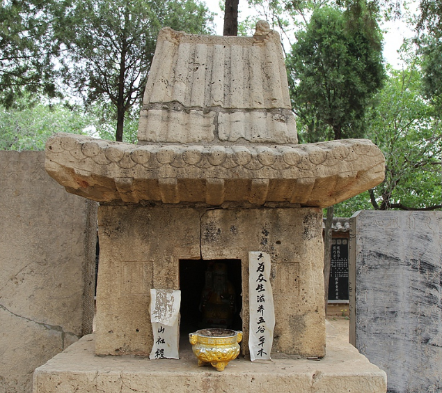 土地庙,多是民间自发建立的小型建筑,属于分布最广的祭祀建筑,以至凡