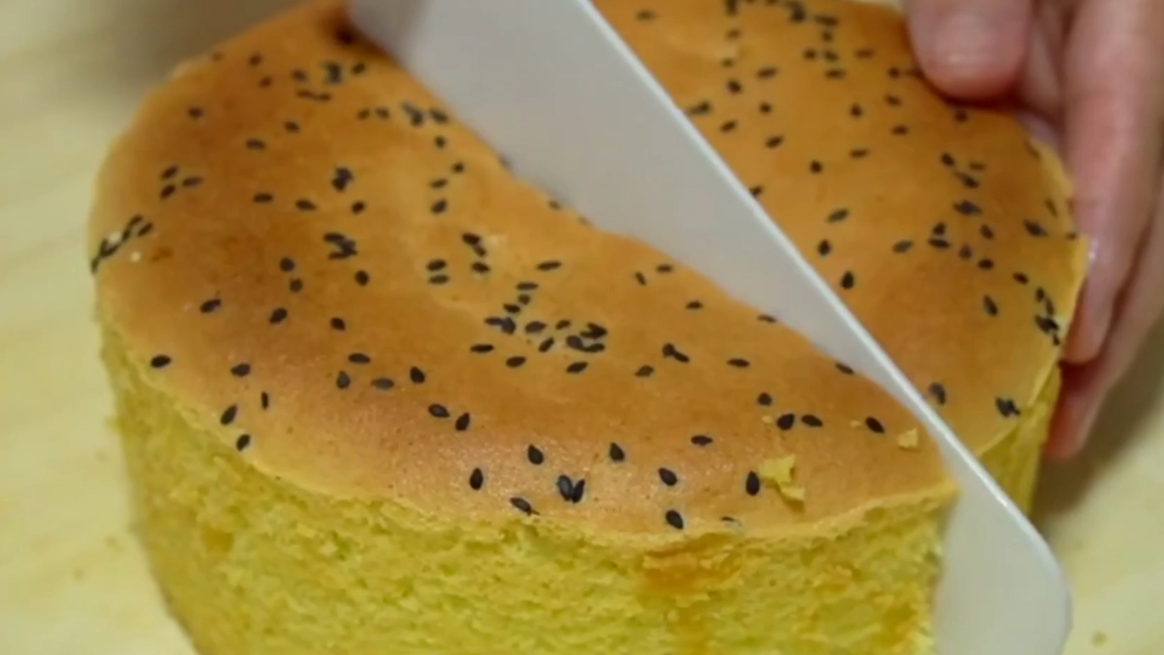 蛋糕最简单的做法,无水无油,满满小时候老式鸡蛋糕的味道