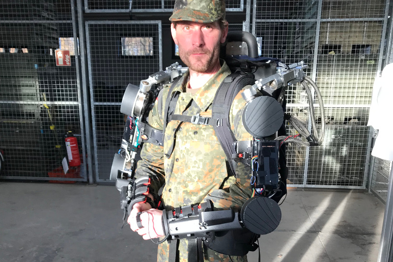 德国展示最新外骨骼系统 造型很科幻