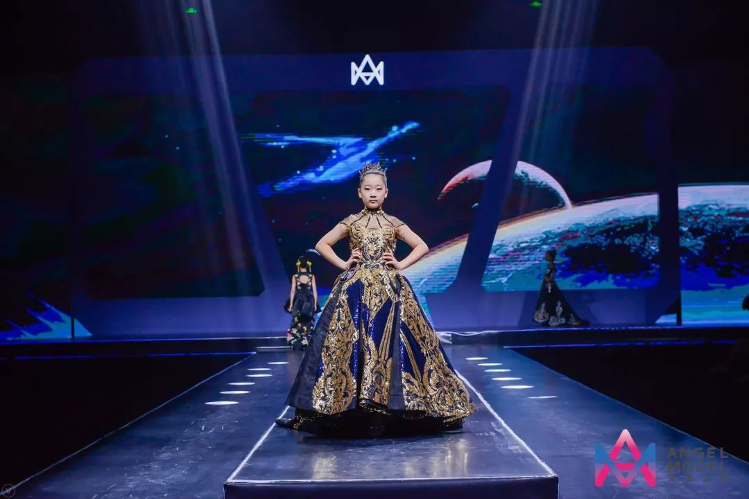 专题报道|杨静怡——2019中国童模人气偶像