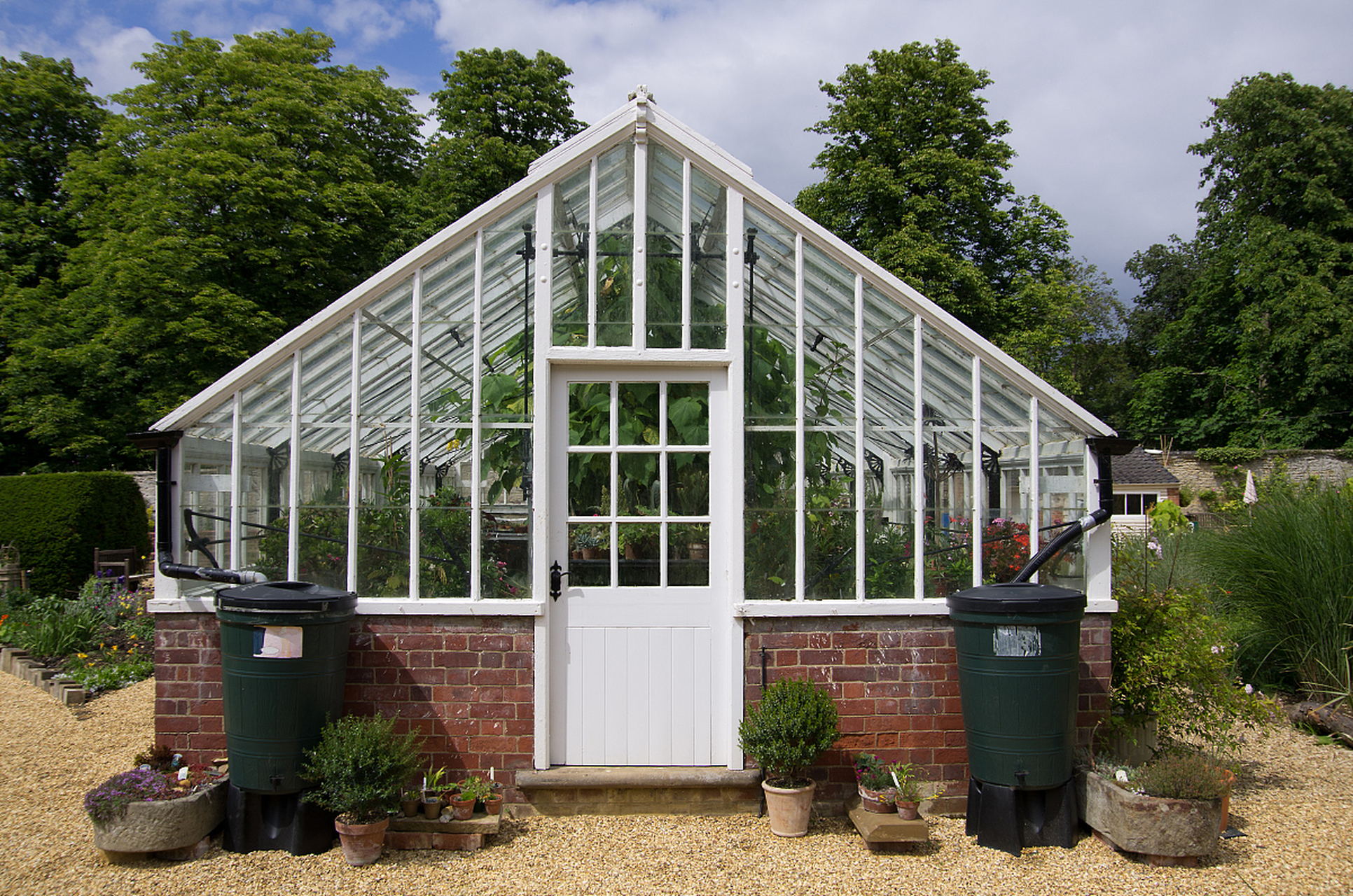 韩国玻璃房服务是一种独特的旅游体验,提供舒适,奢华且与自然融合的