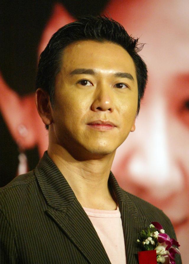 香港影视男演员,歌手:温兆伦