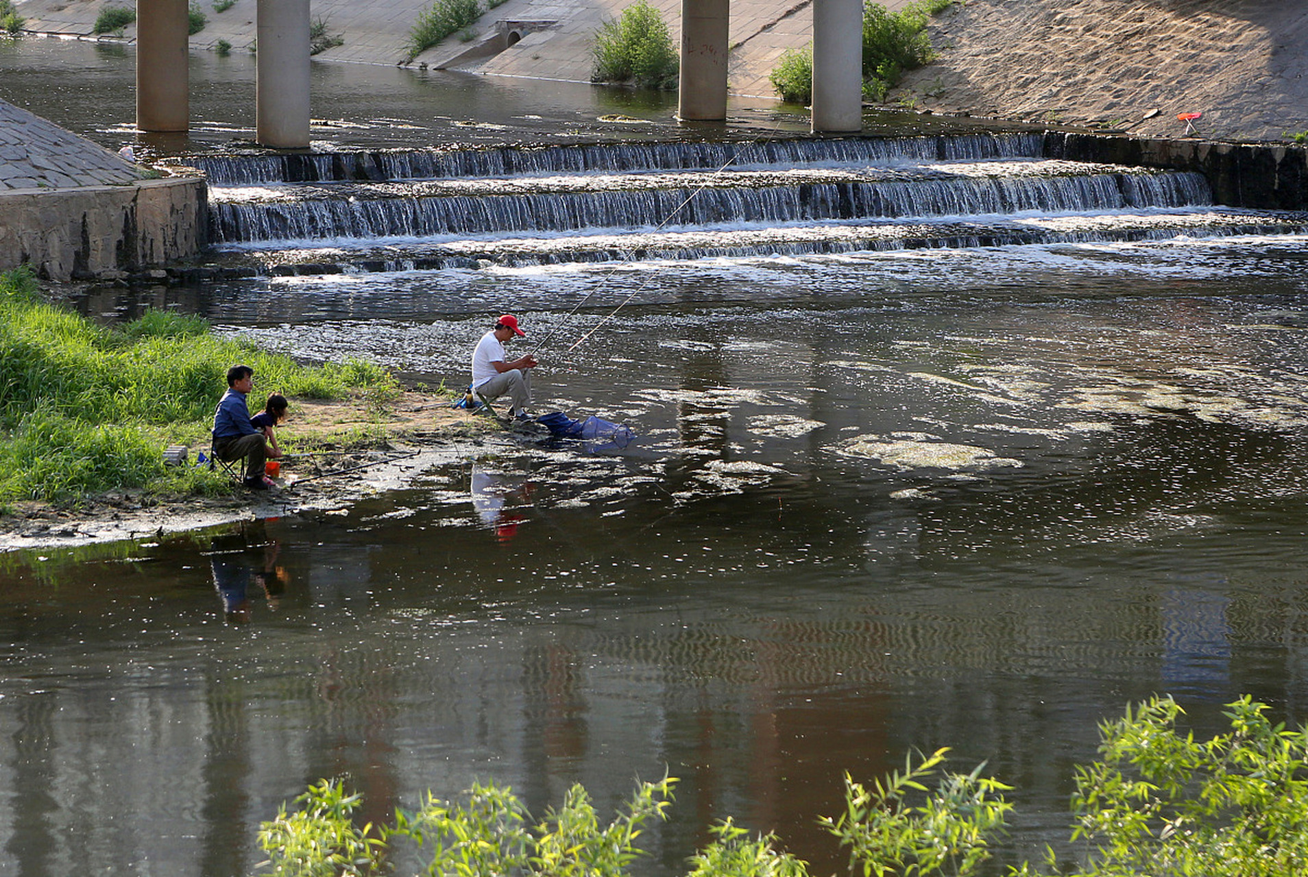 水库钓鲤鱼四个绝招学会以备不时之需上喜欢的话可以点点小红心,祝