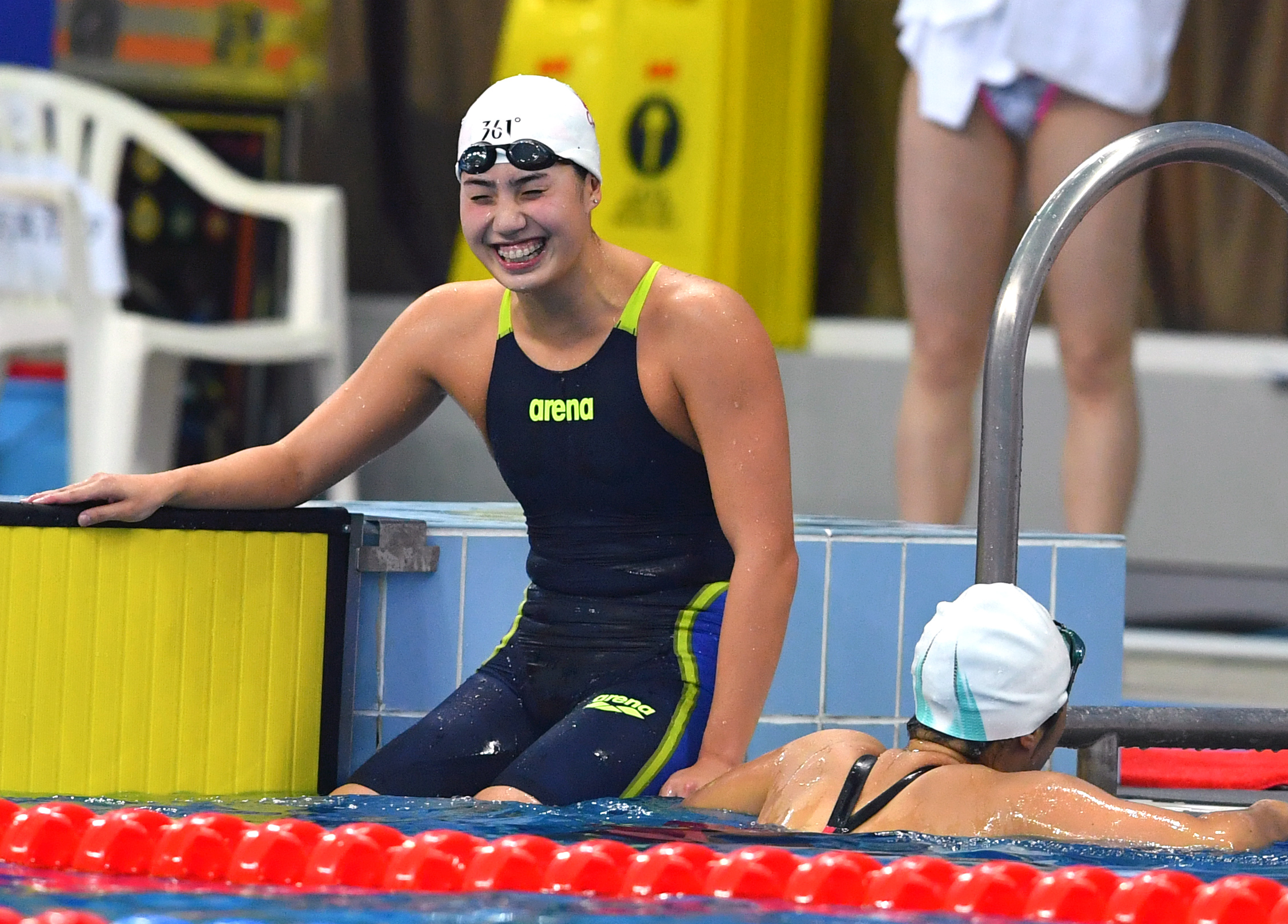 游泳——全国冠军赛:江苏四方队获混合4x100米混合泳接力冠军(1)