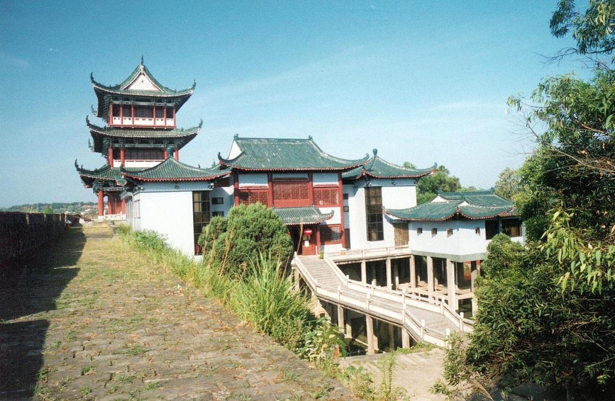 我最近去了一趟中江县,真的是太好玩了!