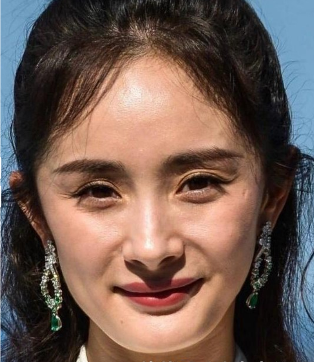 女星高清照,白百何粉唇略微辣眼,杨幂眼纹深重老态立显