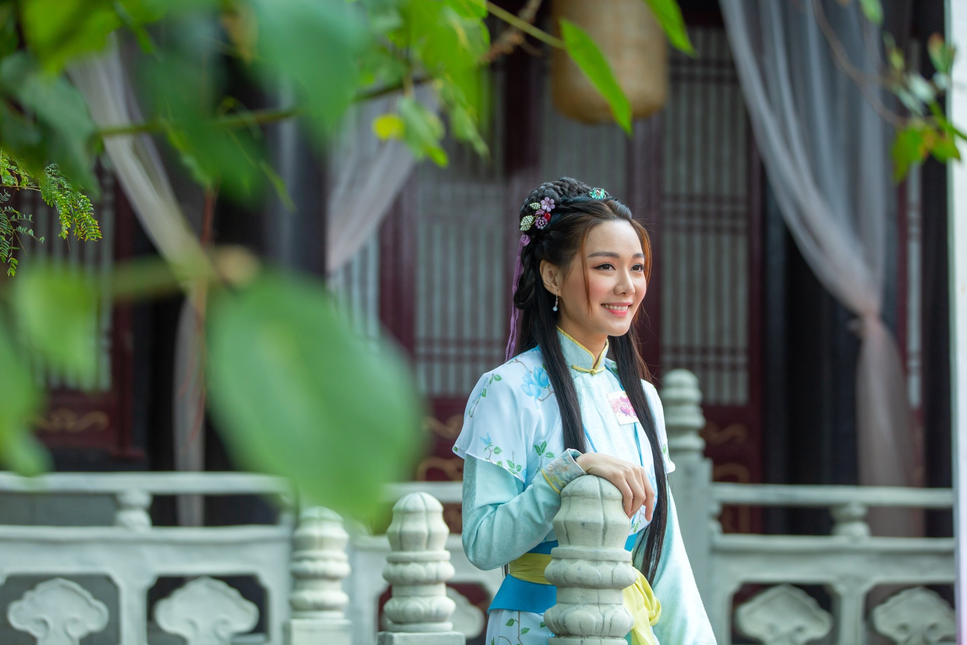 tvb新剧《丫鬟大联盟》汤洛雯首当女一,靓丽古装造型组照分享!