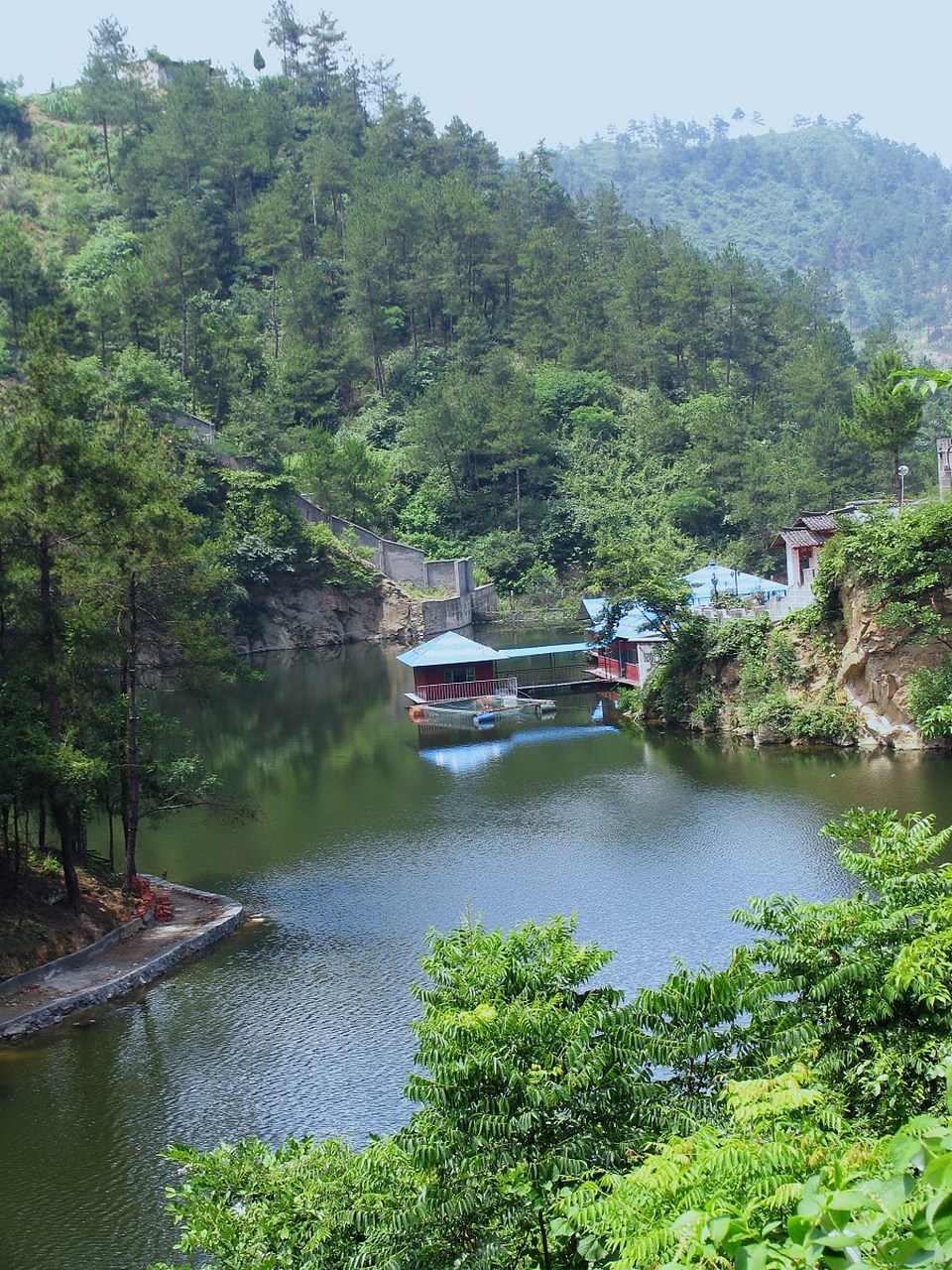 帽峰山,一个充满诗意的地方,这里的每一寸土地都散发着大自然的魅力