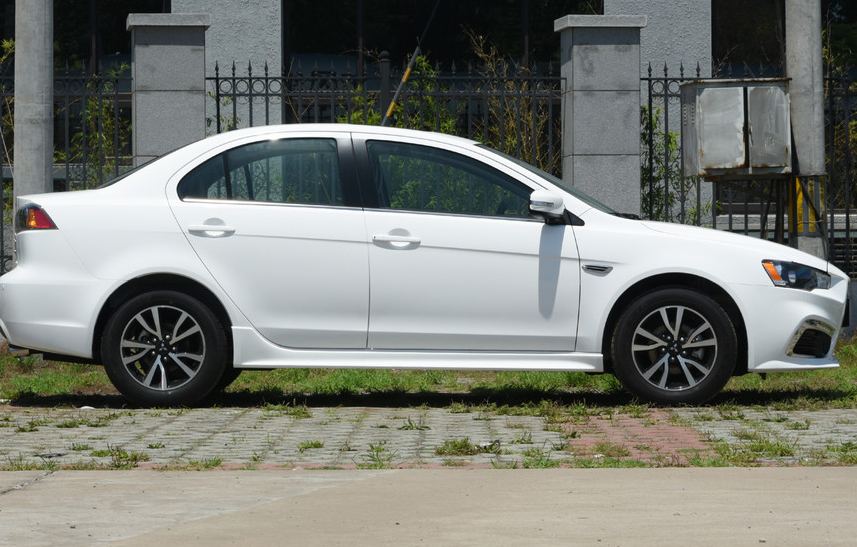 翼神2.0l cvt旗舰版,饱满的线条,气势非凡,性价比非常高