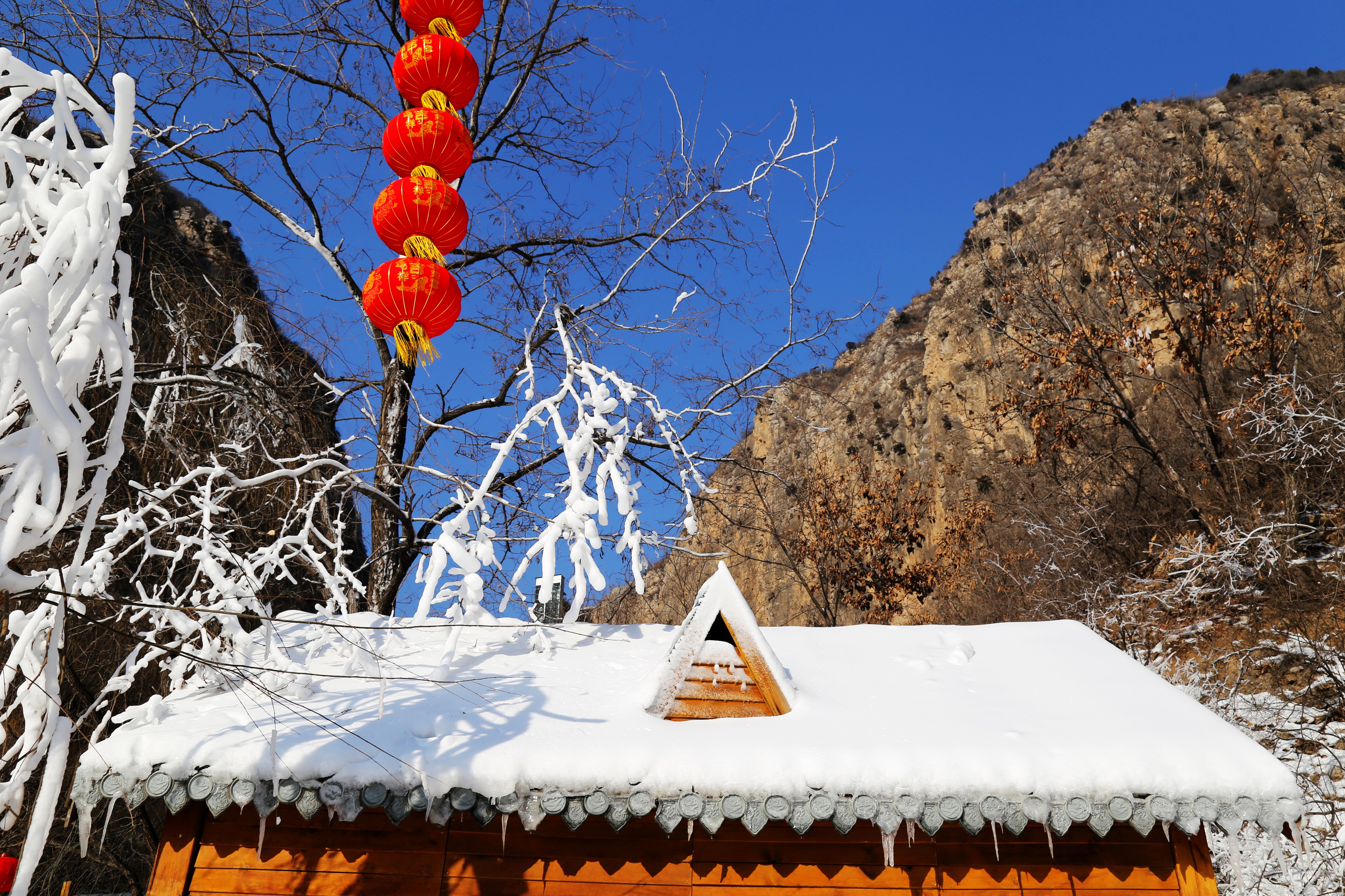 河北邢台云梦山第四届冰雪文化节盛大启幕