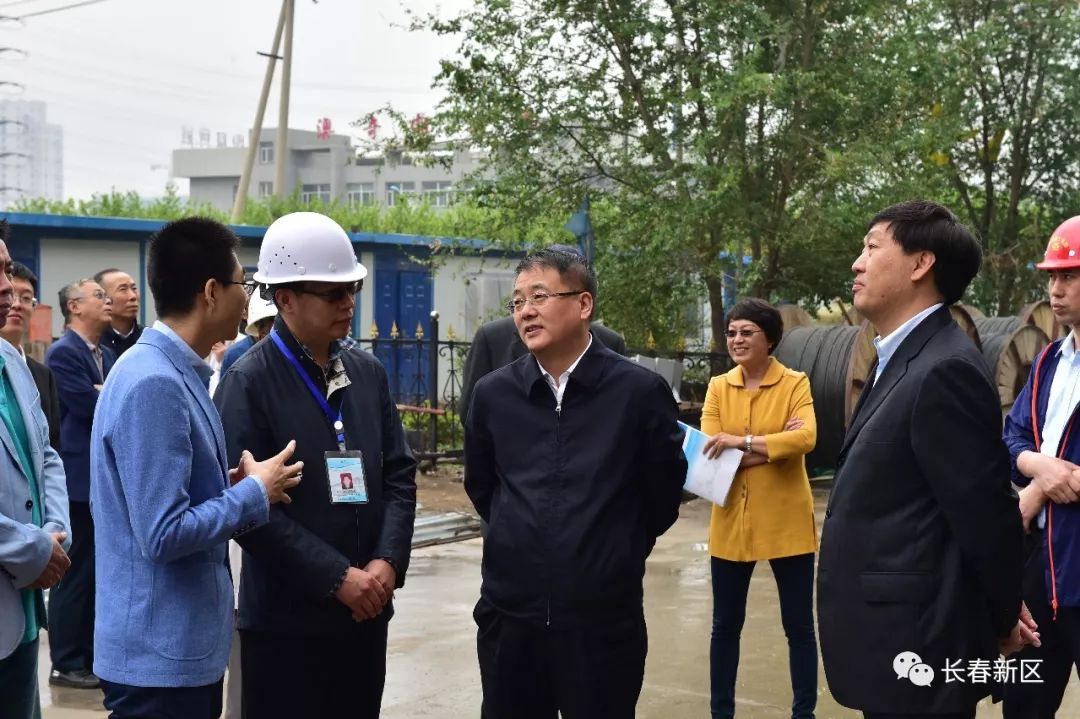 李忠斌到各开发区督战项目建设时强调 狠抓项目建设 加快实现高质量