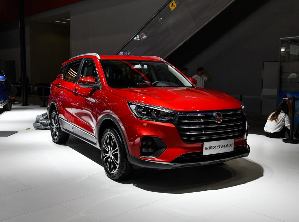 这仅是用来代步的吗?不,汉腾x5更加像是一件行走的"艺术品"!