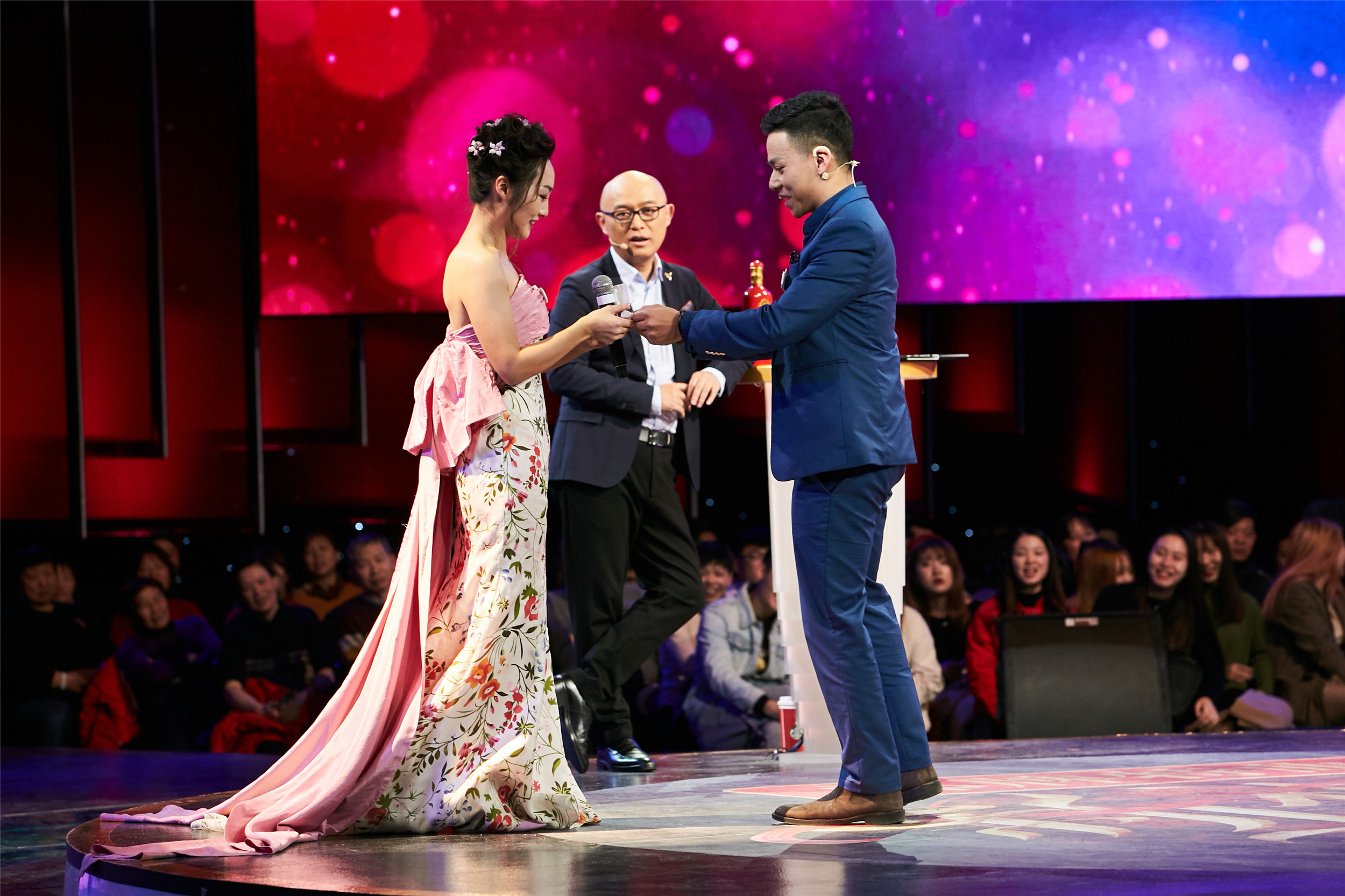 《新相亲大会》吴尔翘,季艺开启甜蜜跨国恋