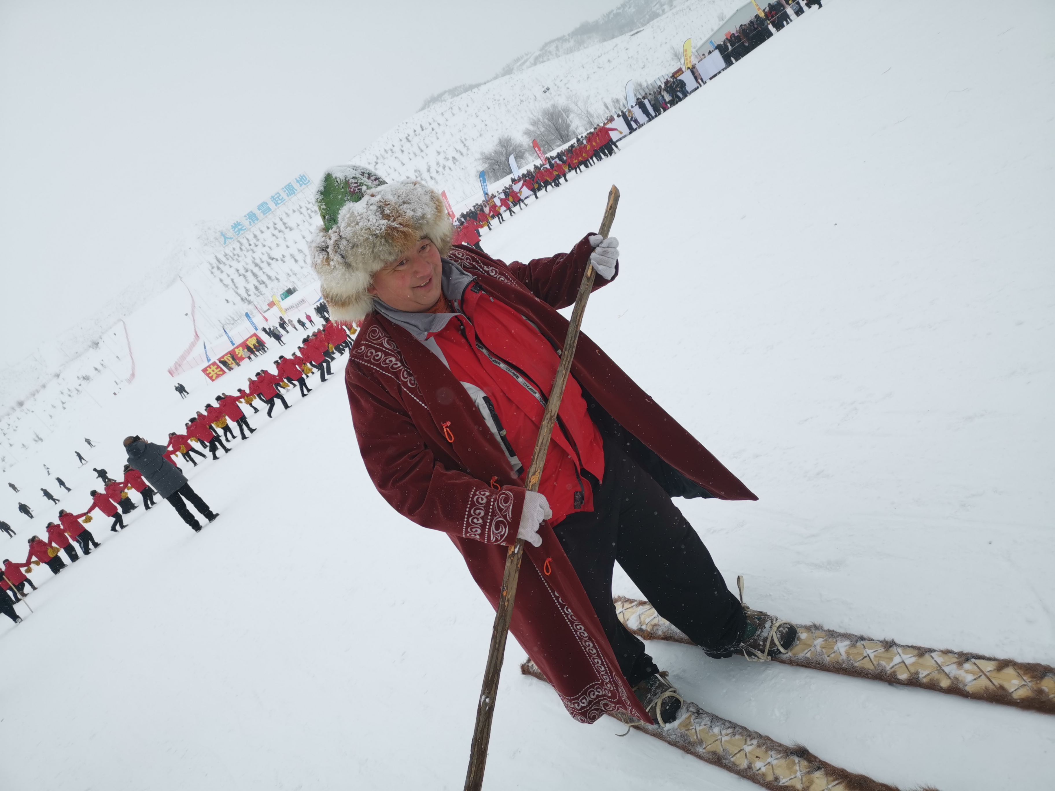 阿勒泰古老毛皮滑雪现场