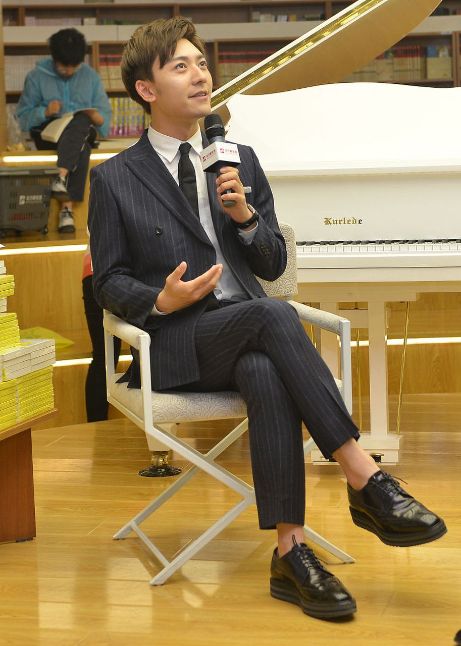 看了王泽鹏长达17分钟的聊天记录录屏,我深深感受到她的善良.