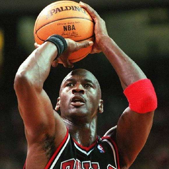 武磊中超进球总数88个,超越郝海东容易,追上另