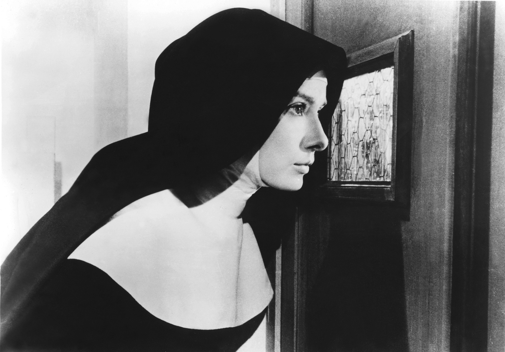 纯粹从电影本身分析,《修女传》也属于影史中的上乘之作,画面