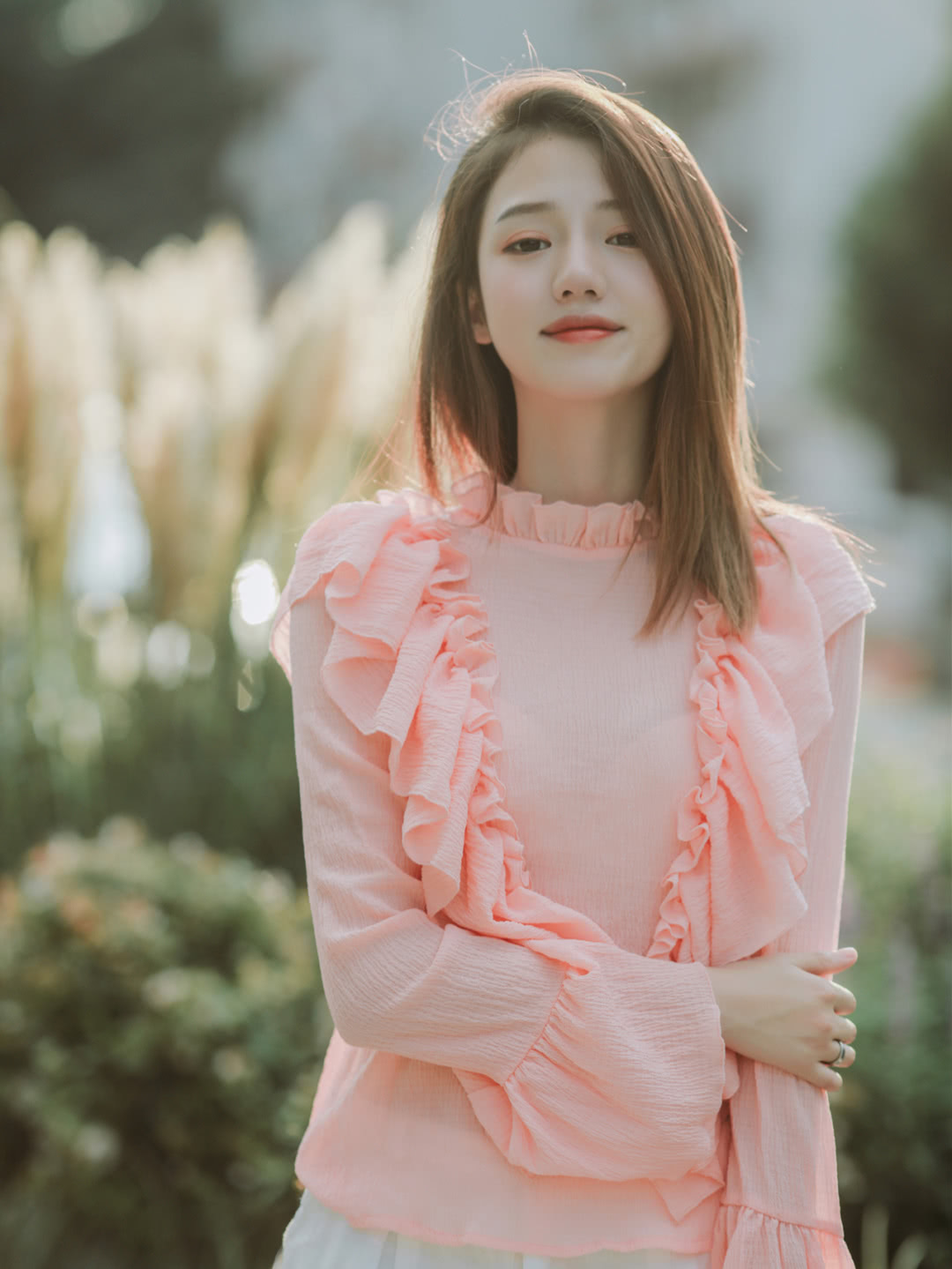 人像写真拍照姿势,推荐这10个好看技巧,会拍照的人都在用