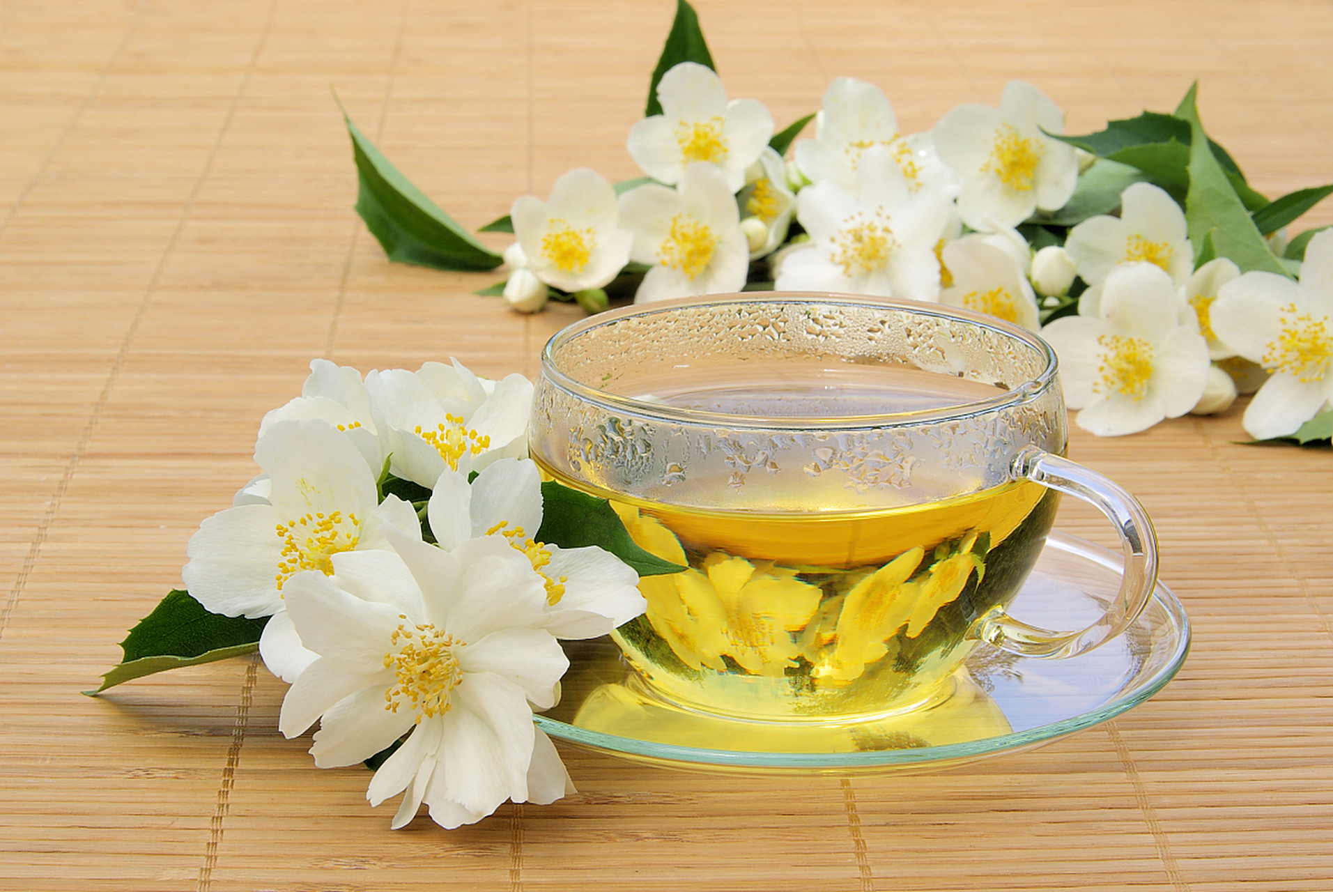 促进睡眠:鸡蛋花茶含有丰富的花青素,有助于舒缓神经和缓解心理压力