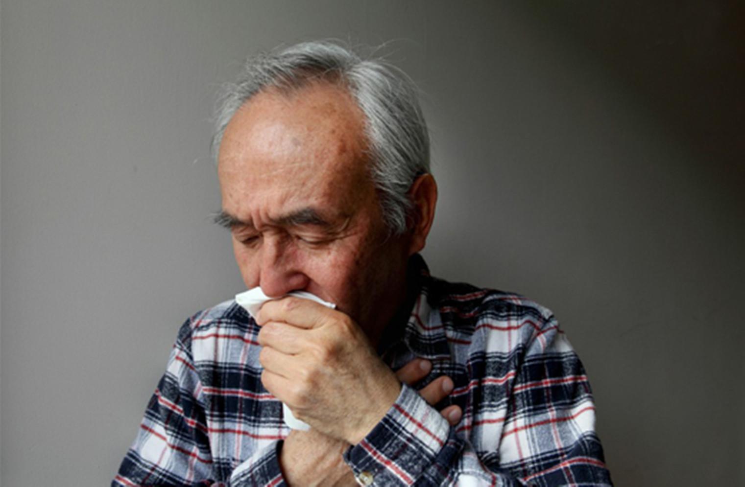 70岁老大爷人钥忍登移现,或是患了1种慢性炎症