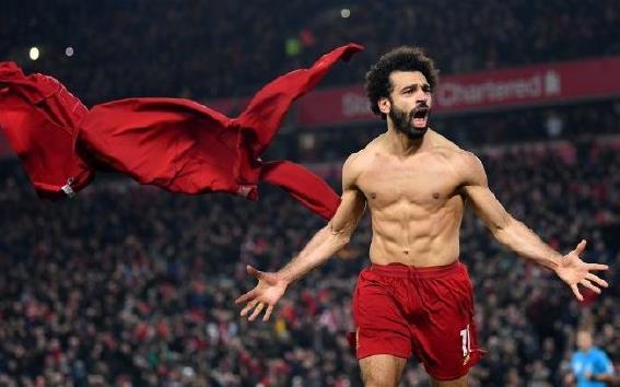 c罗式野蛮生长!萨拉赫把赘肉练成6块腹肌,惊人对比照,太强了