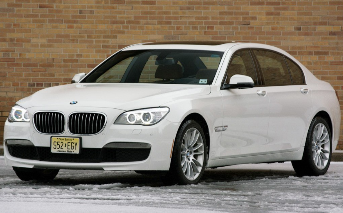 品鉴宝马7系的精致外观