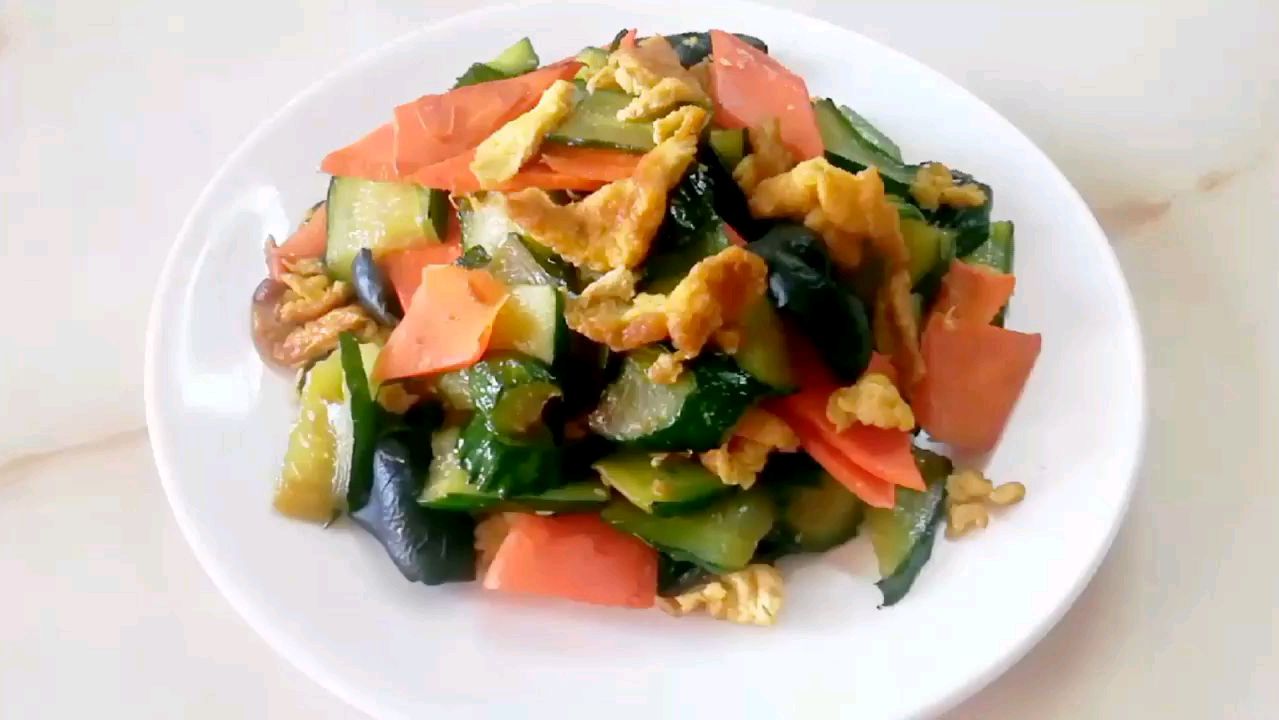 春季一定要吃—黄瓜木耳炒鸡蛋 做饭简单 口感清爽 低脂美味又减肥