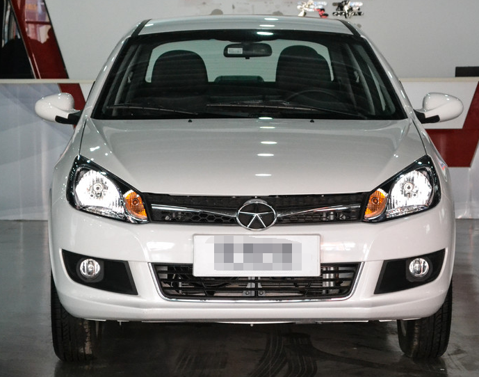 很时尚,青春,很有运动气息的江淮iev4,看上去非常的有现代感