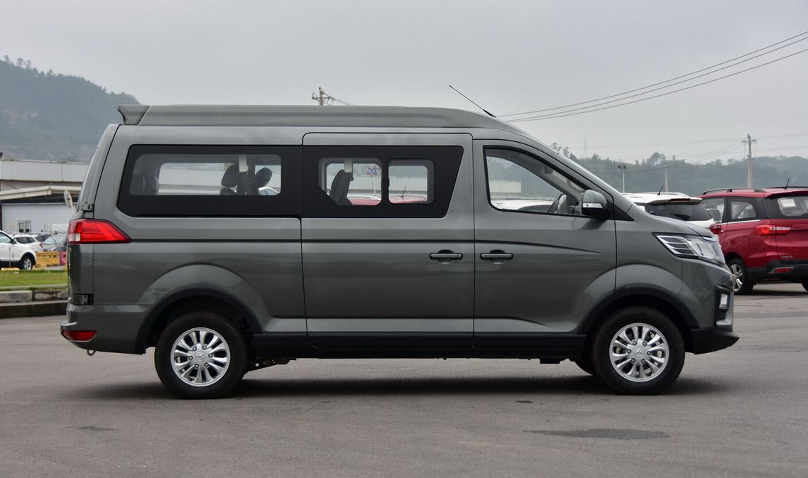 北汽幻速-幻速h6,实用性强,给人眼前一亮的感觉