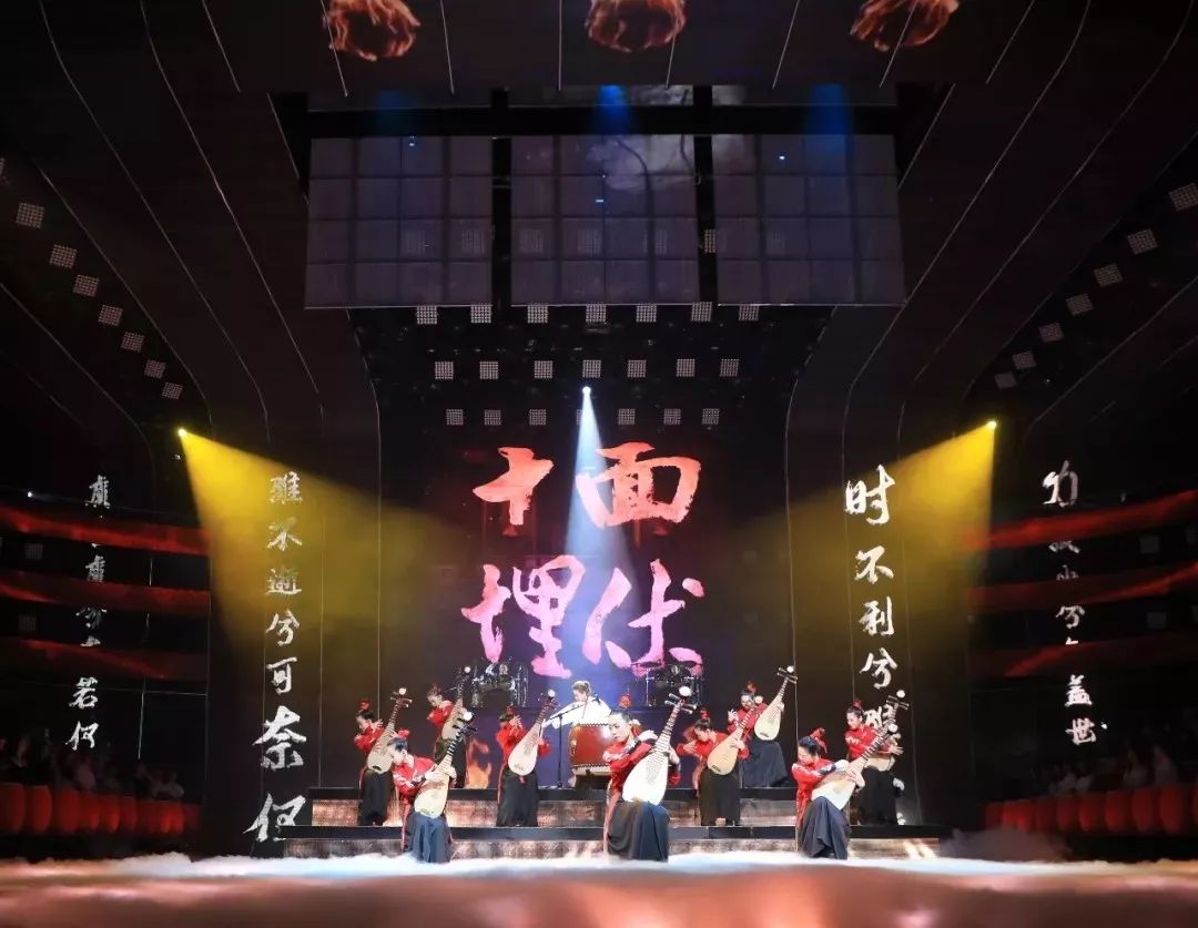 琵琶经典之作《十面埋伏》加入中国大鼓,仿佛置身两军对垒现场!