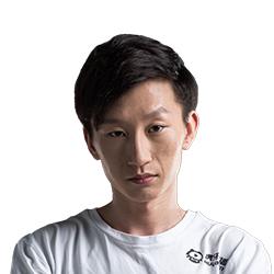 英雄联盟:v5教练言词过激公开道歉!电棍复出引争议!