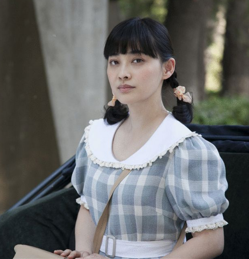 第一位 梅婷,在《父母爱情》饰演女主安杰.