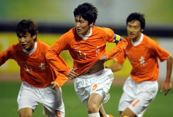 鲁能新赛季离队第二人已经敲定!95新星或与高准翼互换东家?