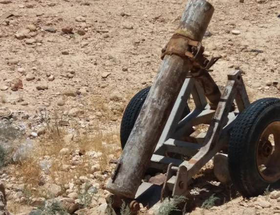 这是中东地区生产的液化气罐迫击炮,这种炮以液化气爆炸进行杀伤,威力