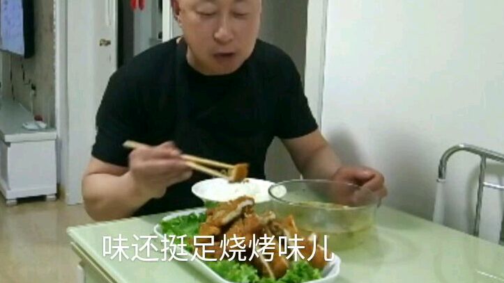 一个鸡骨架二哥做出一菜一汤,真是经济实惠,配上米饭大口吃真香
