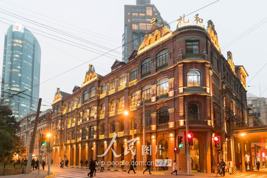 上海百年礼和洋行旧址变身时尚办公楼顶层设高颜值共享空间