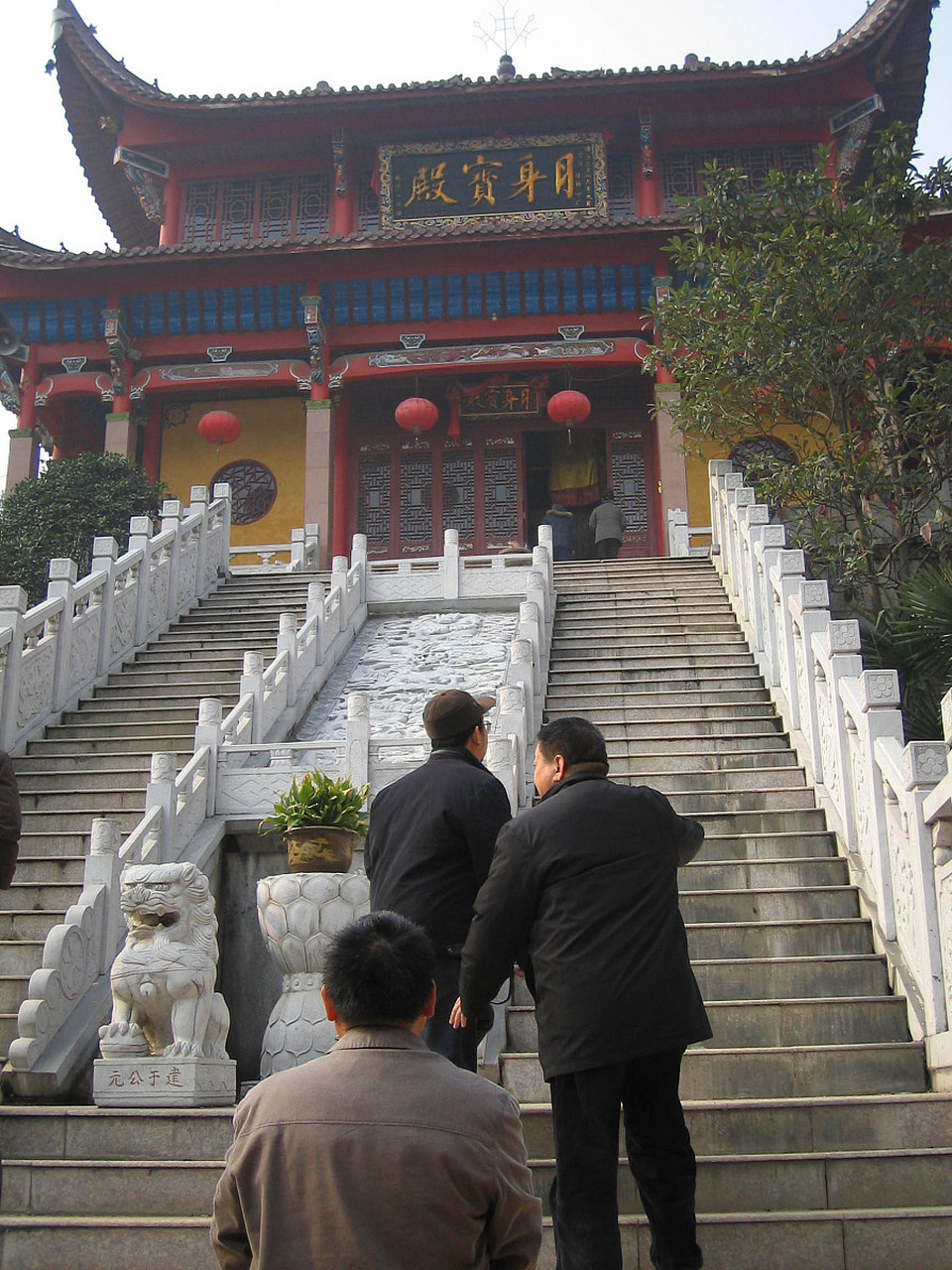 提及九龙坡区的华岩寺,我的心中便涌起一股难以言表的期待与向往.