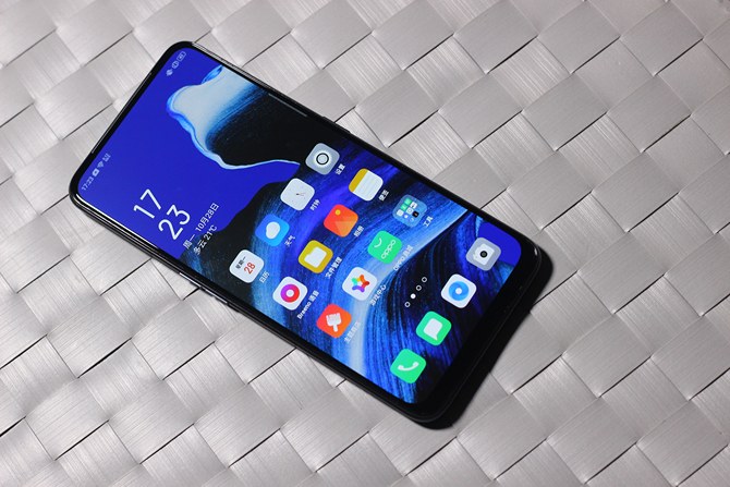 oppo reno2 z评测 拥有极夜模式再黑也不怕